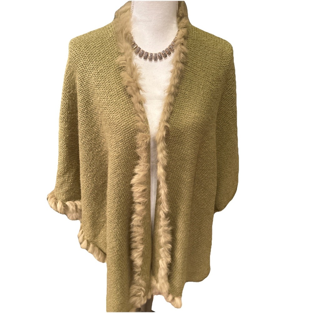Redfish Designs‎ Rabbit Fur Trim Luxury Knit Shawl Women's OS Boho Mountain Chic